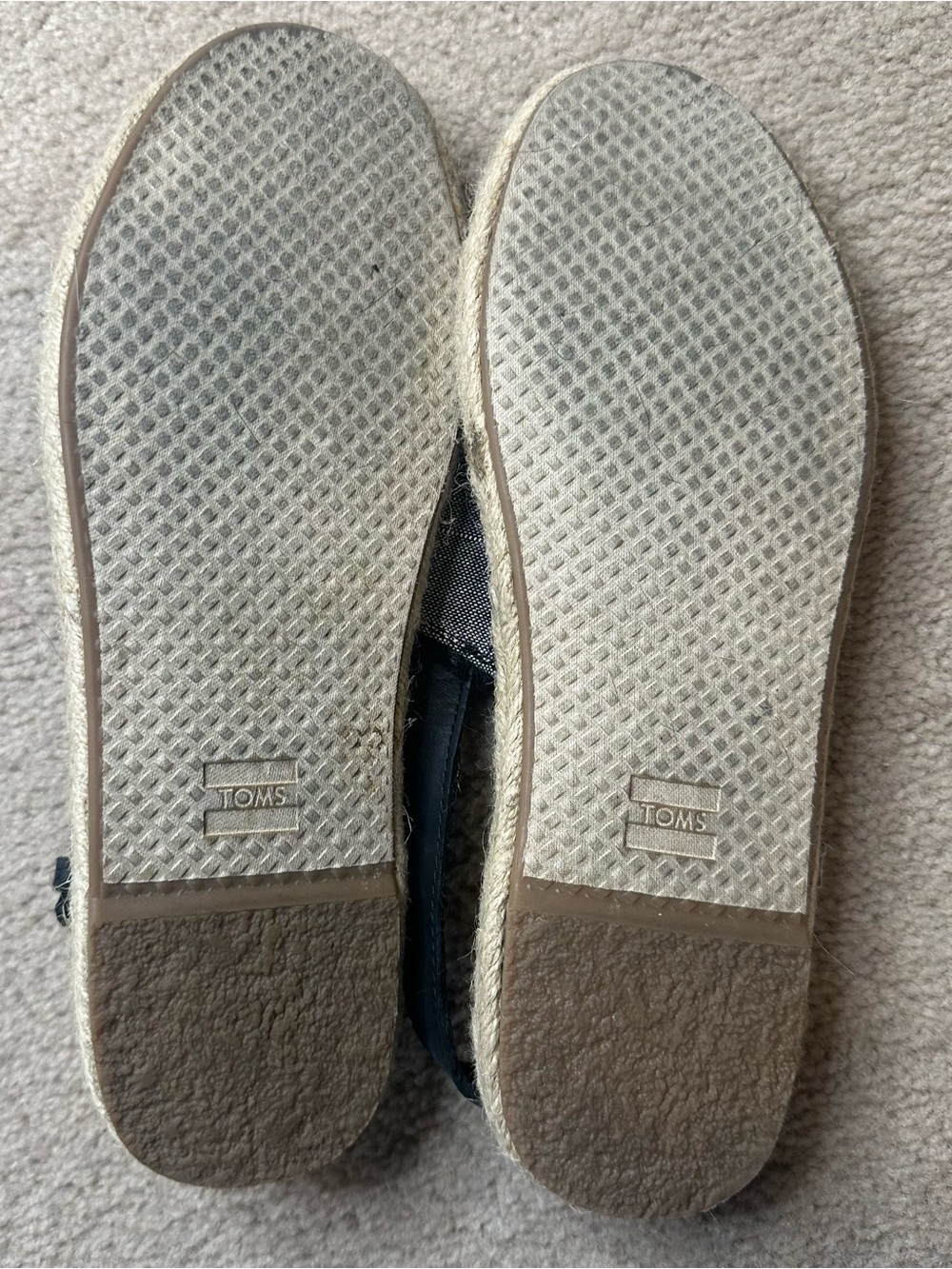 TOMS Clara Denim Chambray Espadrille
Sandals Women’s 7.5 - Picture 10 of 10
